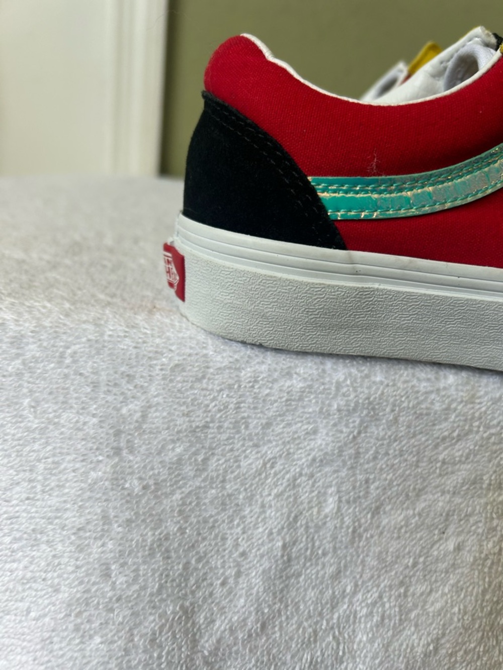 NWOB Vans Multicolor Low Top Sneakers with Red Upper and Black Toe - Picture 4 of 14